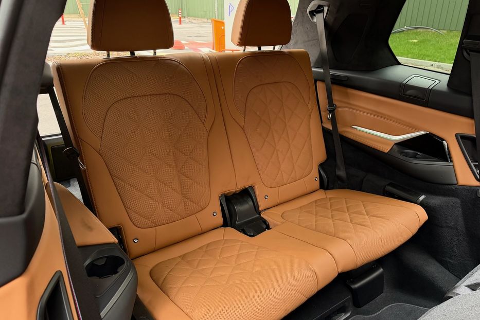 Продам BMW X7 40d 2024 года в Киеве