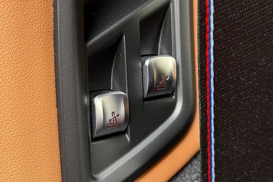 Продам BMW X7 40d 2024 года в Киеве