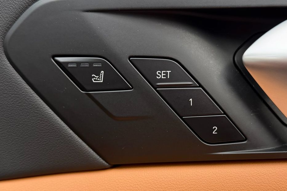 Продам BMW X7 40d 2024 года в Киеве
