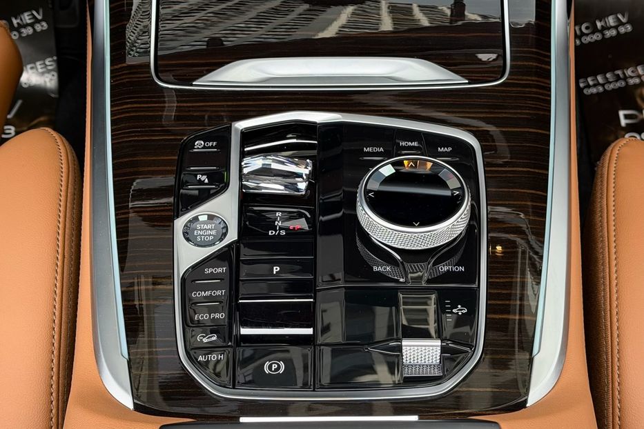 Продам BMW X7 40d 2024 года в Киеве