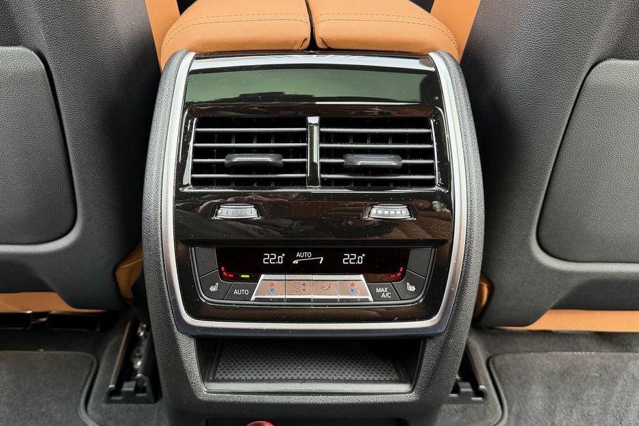 Продам BMW X7 40d 2024 года в Киеве