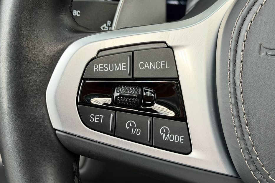 Продам BMW X7 40d 2024 года в Киеве