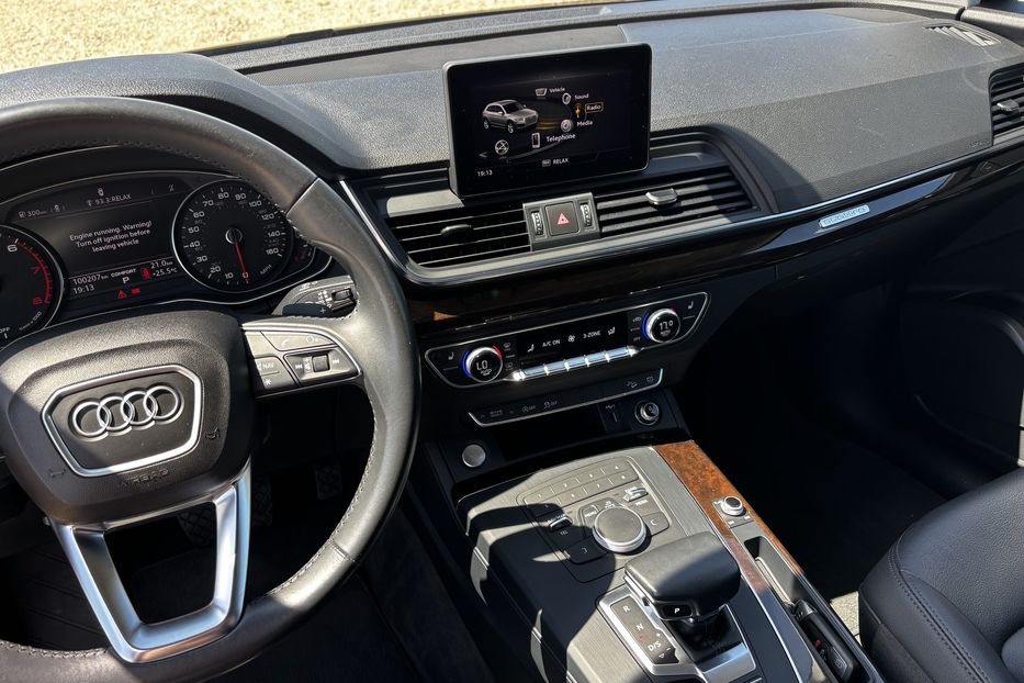 Продам Audi Q5 2019 года в Львове