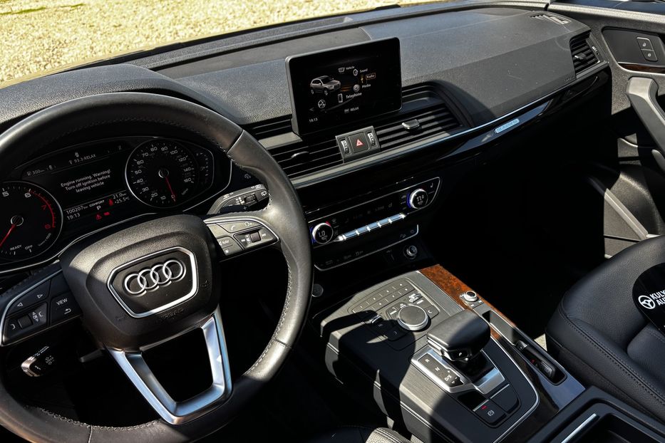 Продам Audi Q5 2019 года в Львове