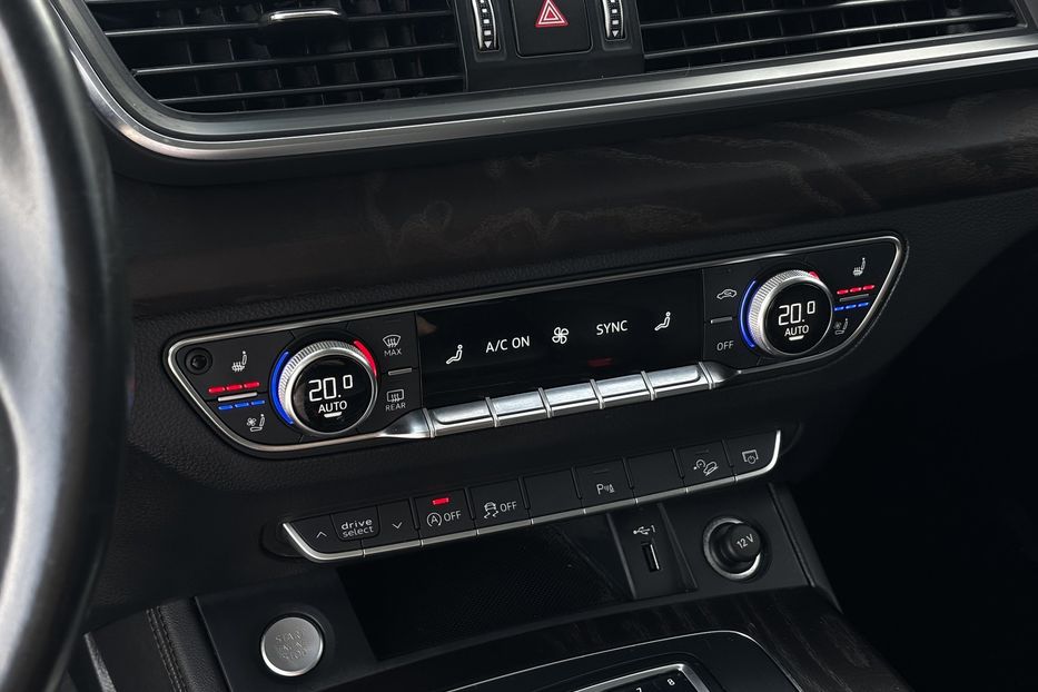 Продам Audi Q5 Prestige 2018 года в Львове