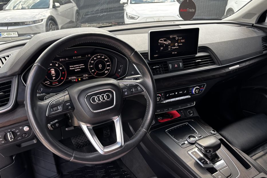 Продам Audi Q5 Prestige 2018 года в Львове