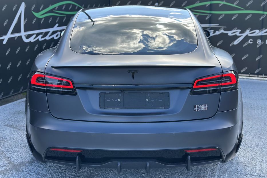 Продам Tesla Model S Plaid 2023 года в Киеве