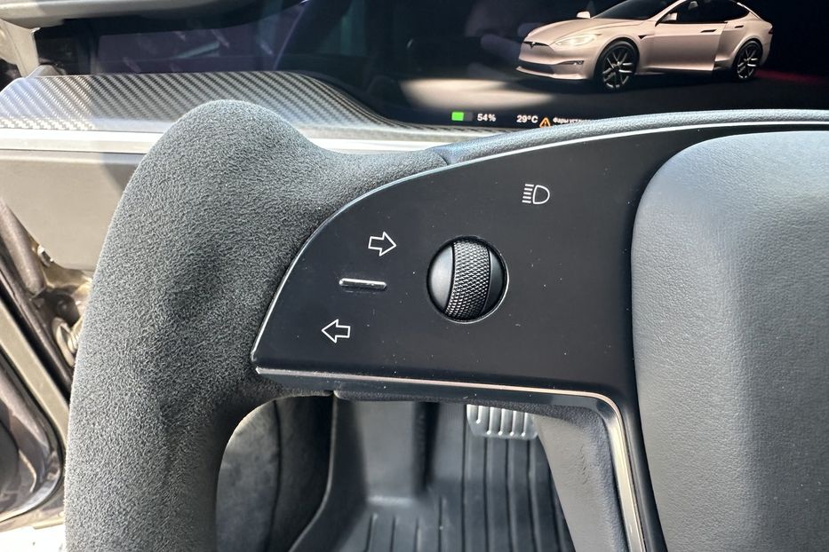 Продам Tesla Model S Plaid 2023 года в Киеве