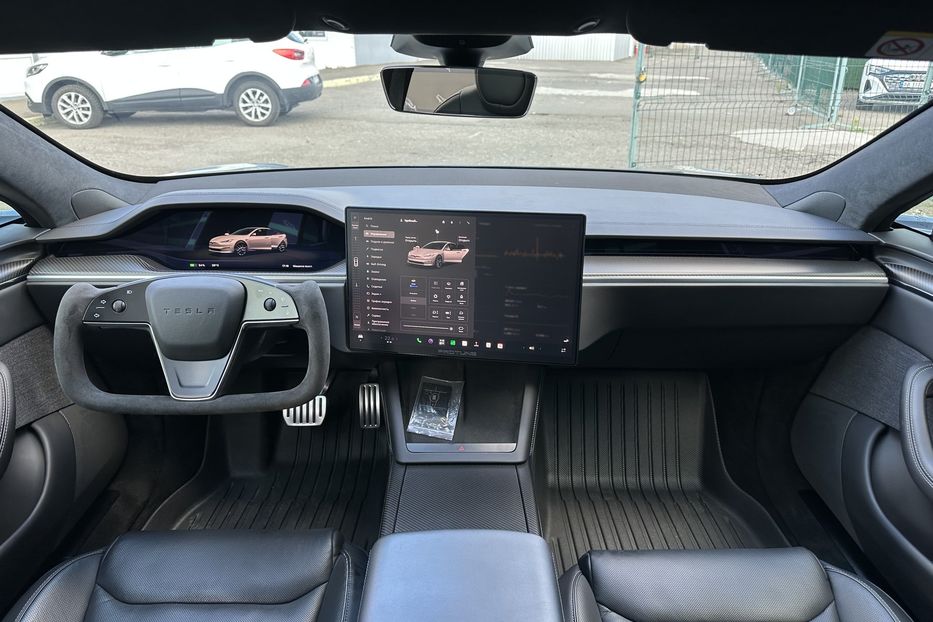 Продам Tesla Model S Plaid 2023 года в Киеве