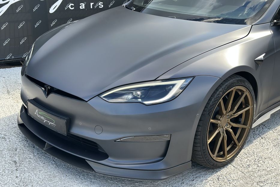 Продам Tesla Model S Plaid 2023 года в Киеве