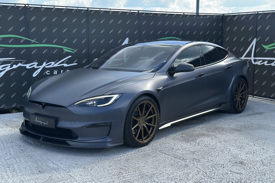Продам Tesla Model S Plaid 2023 года в Киеве
