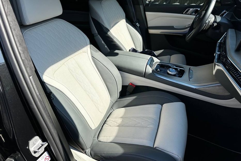 Продам BMW X7 Xdrive40d Individual 2023 года в Киеве