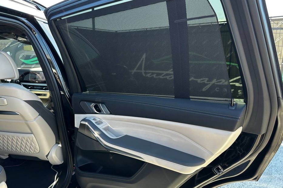 Продам BMW X7 Xdrive40d Individual 2023 года в Киеве