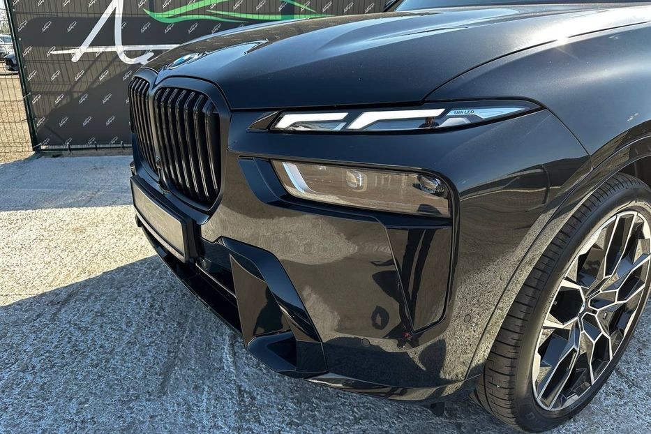 Продам BMW X7 Xdrive40d Individual 2023 года в Киеве