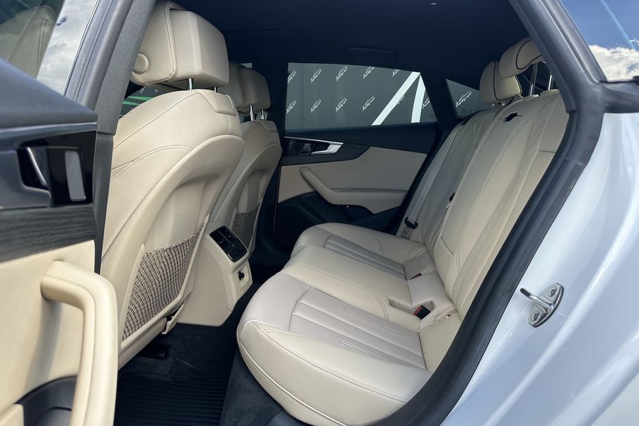 Продам Audi A5 S-Line Quattro 2020 года в Киеве
