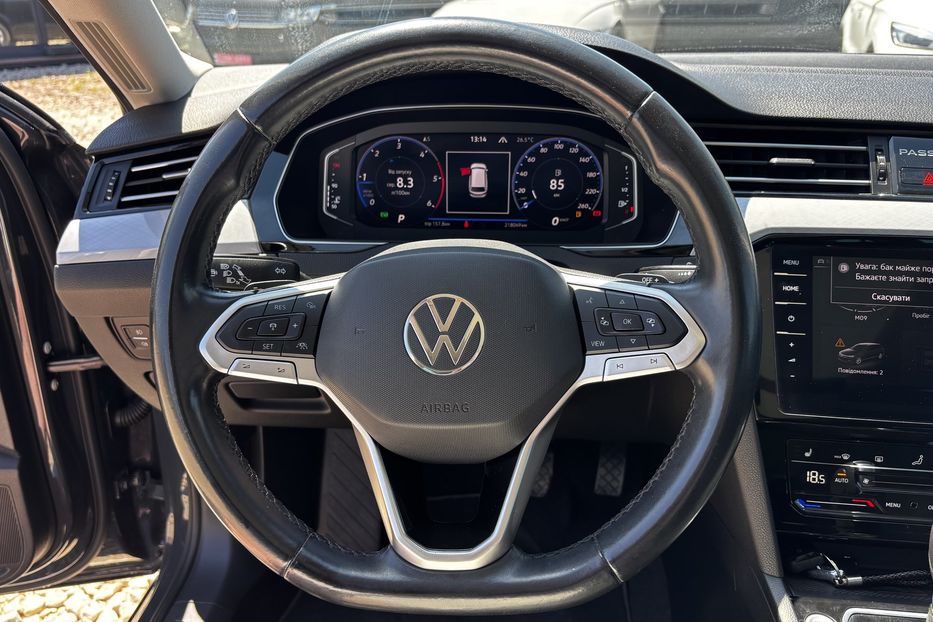 Продам Volkswagen Passat B8 2021 года в Львове