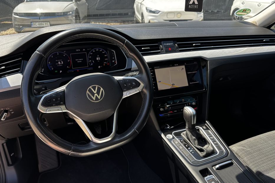 Продам Volkswagen Passat B8 2021 года в Львове