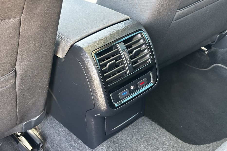 Продам Volkswagen Passat B8 2021 года в Львове