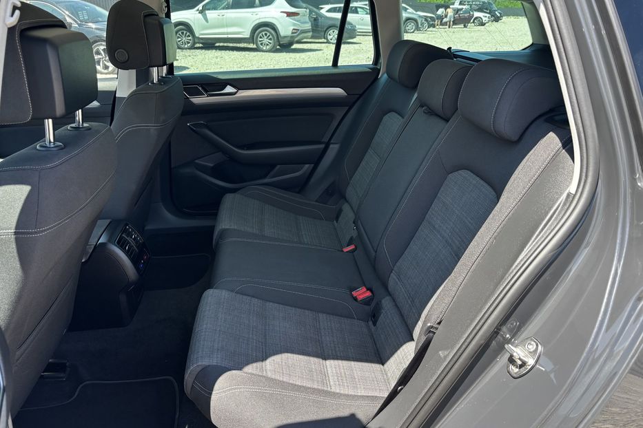 Продам Volkswagen Passat B8 2021 года в Львове