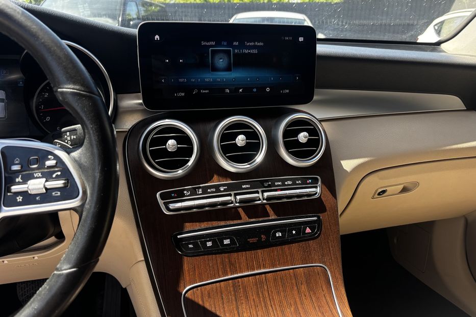 Продам Mercedes-Benz GLC-Class 300 2020 года в Львове