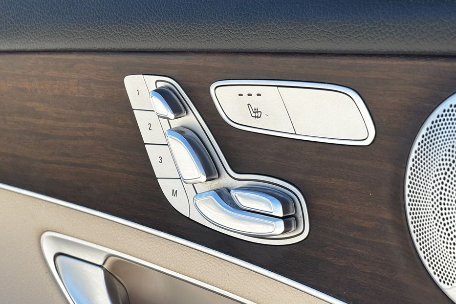 Продам Mercedes-Benz GLC-Class 300 2020 года в Львове