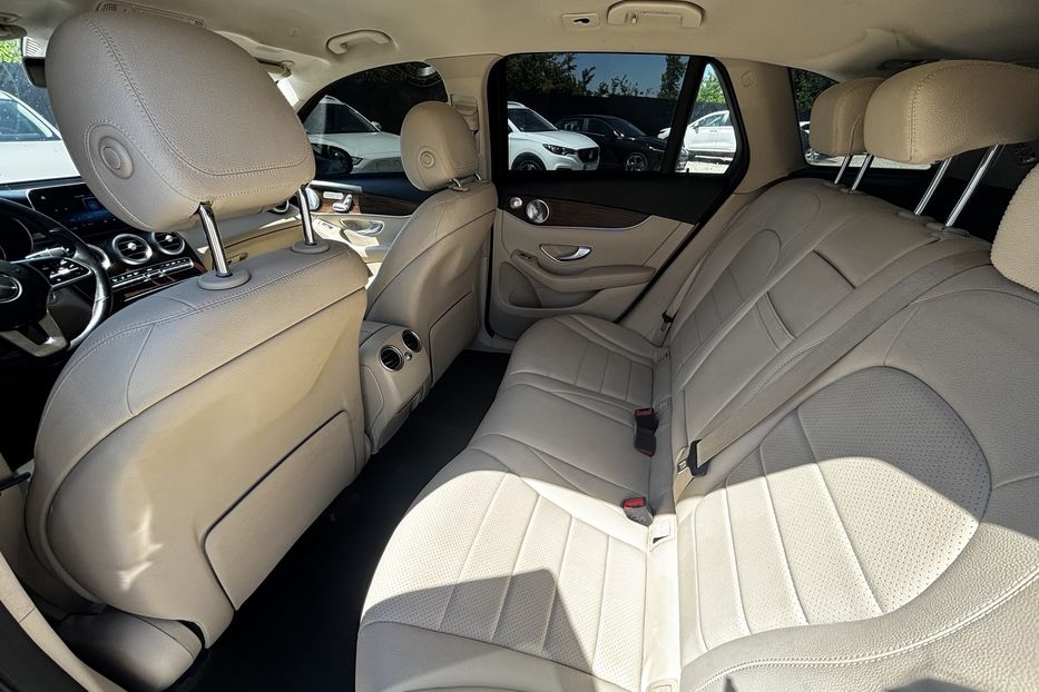 Продам Mercedes-Benz GLC-Class 300 2020 года в Львове
