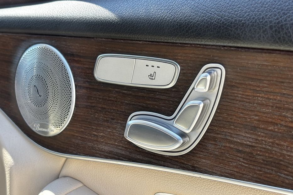 Продам Mercedes-Benz GLC-Class 300 2020 года в Львове
