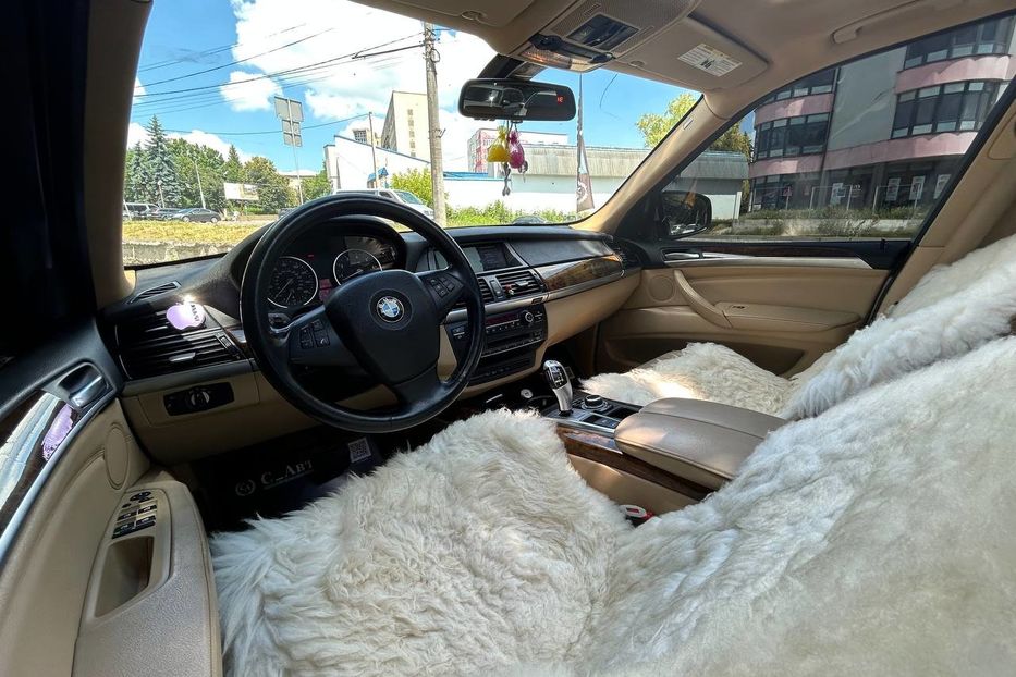 Продам BMW X5 2012 года в Черновцах