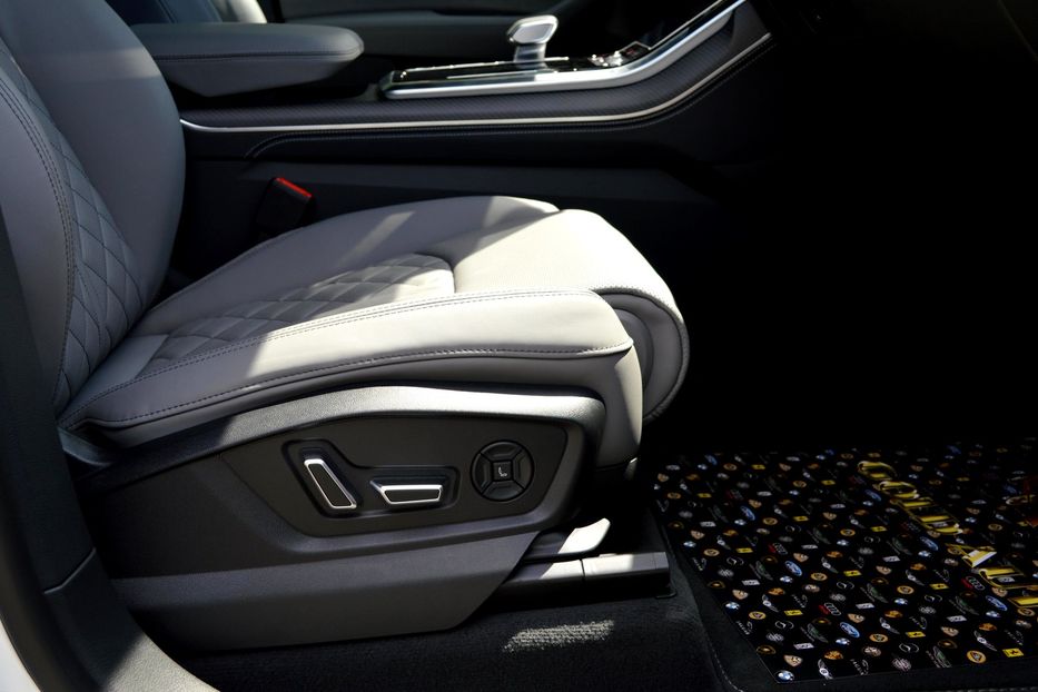 Продам Audi SQ 8 2026 года в Одессе