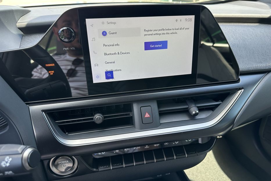 Продам Lexus HS UX250h 2023 года в Киеве