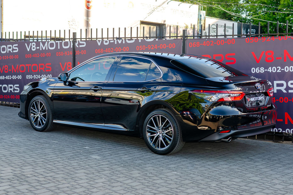 Продам Toyota Camry Hybrid Prestige 2024 года в Киеве