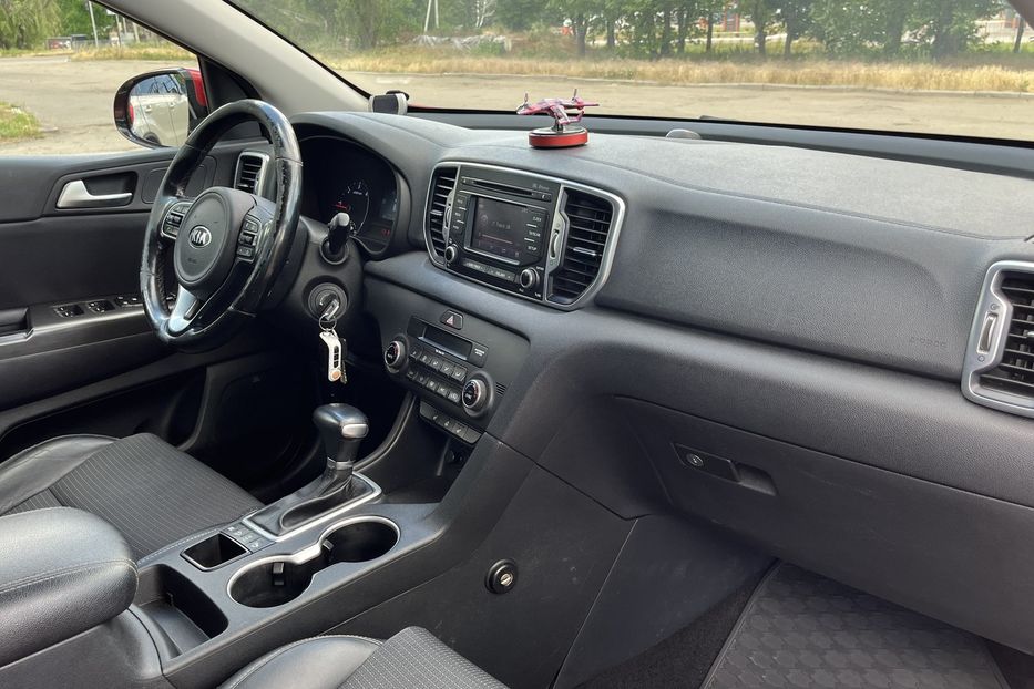 Продам Kia Sportage Офіційна 2017 года в Николаеве