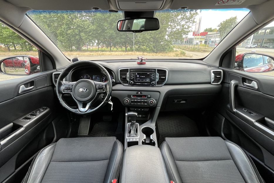 Продам Kia Sportage Офіційна 2017 года в Николаеве