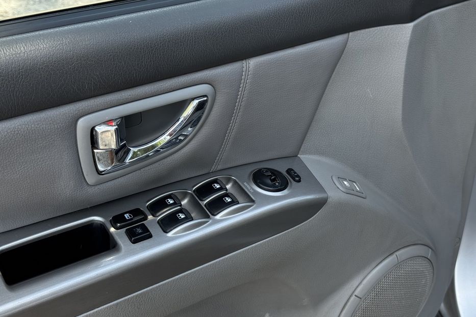 Продам Kia Sorento COMIS  2006 года в г. Умань, Черкасская область