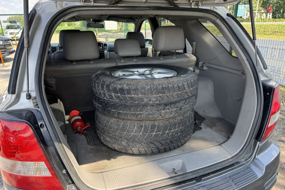 Продам Kia Sorento COMIS  2006 года в г. Умань, Черкасская область