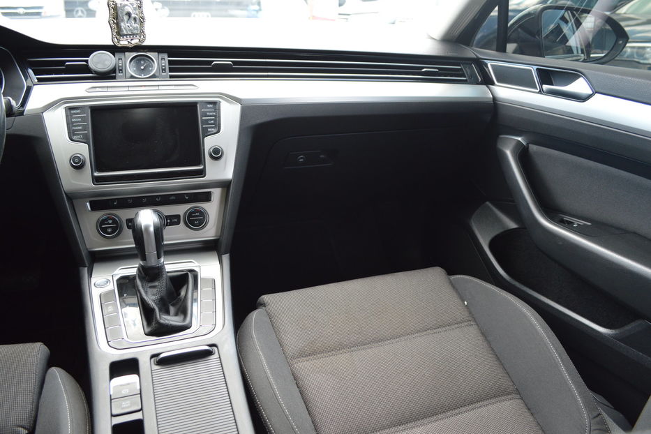 Продам Volkswagen Passat B8 2017 года в Одессе