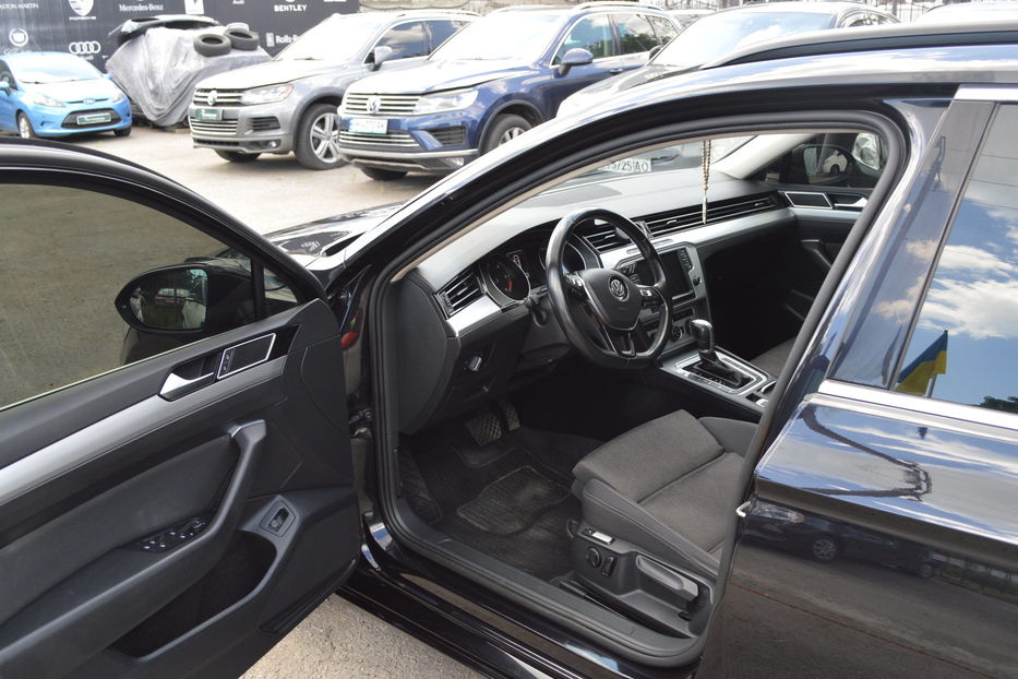 Продам Volkswagen Passat B8 2017 года в Одессе