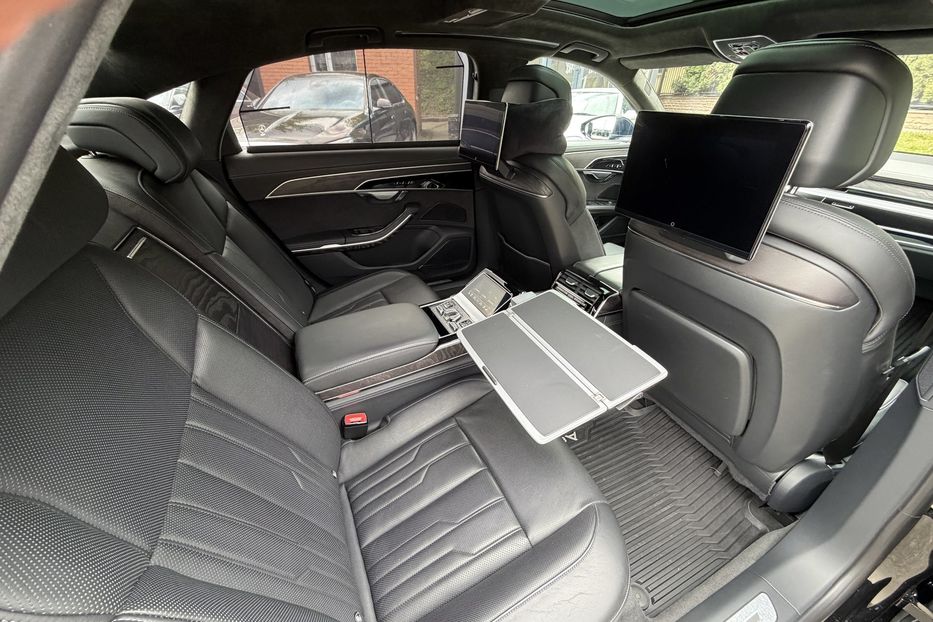 Продам Audi A8 60 E-tfsi 2023 года в Киеве