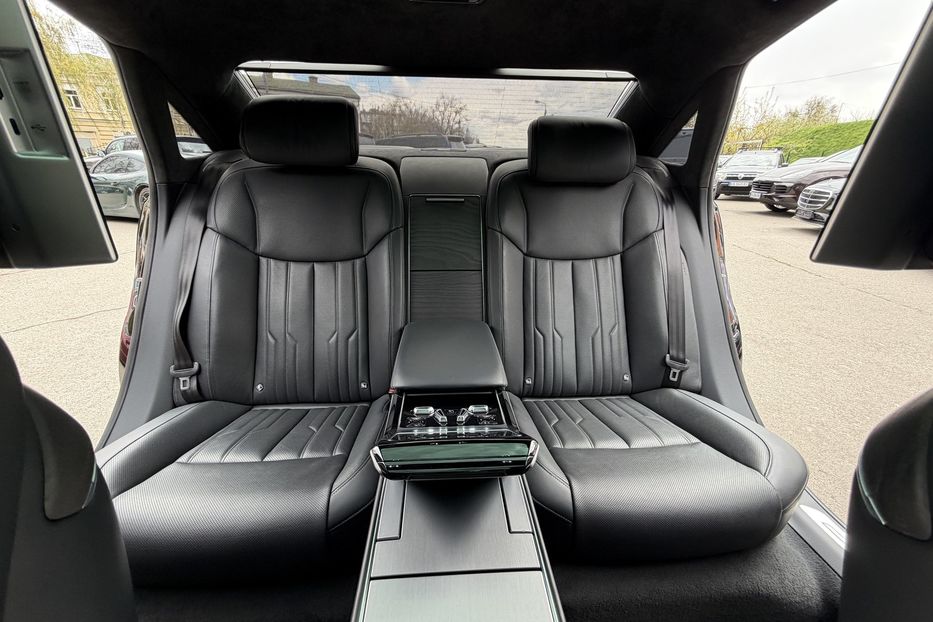 Продам Audi A8 60 E-tfsi 2023 года в Киеве