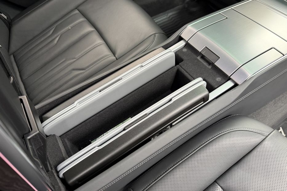 Продам Audi A8 60 E-tfsi 2023 года в Киеве