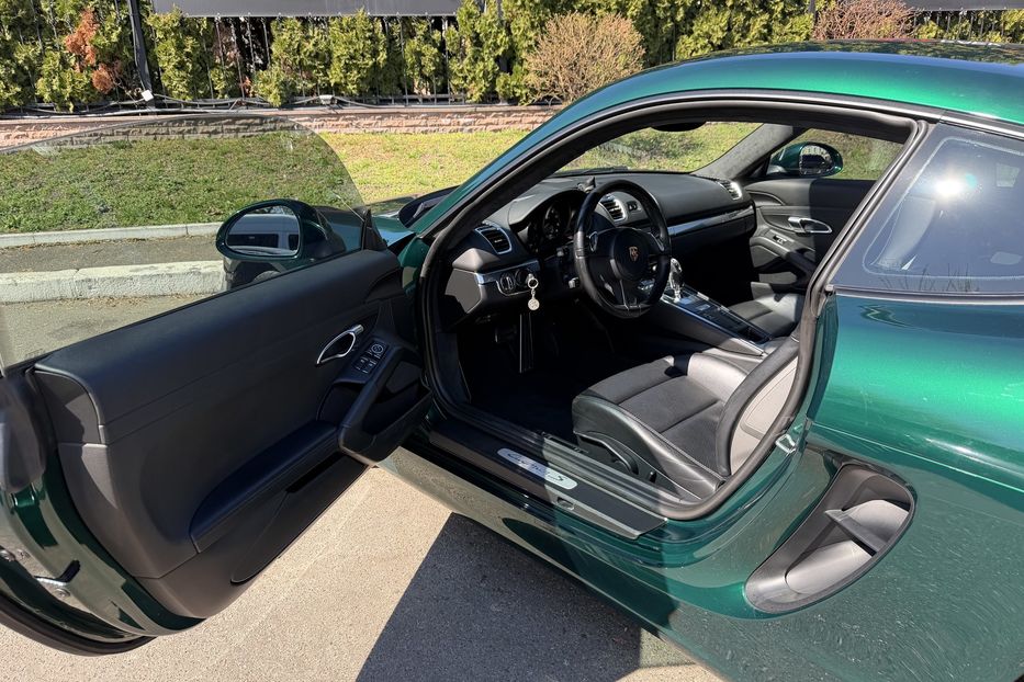 Продам Porsche Cayman S  2015 года в Киеве