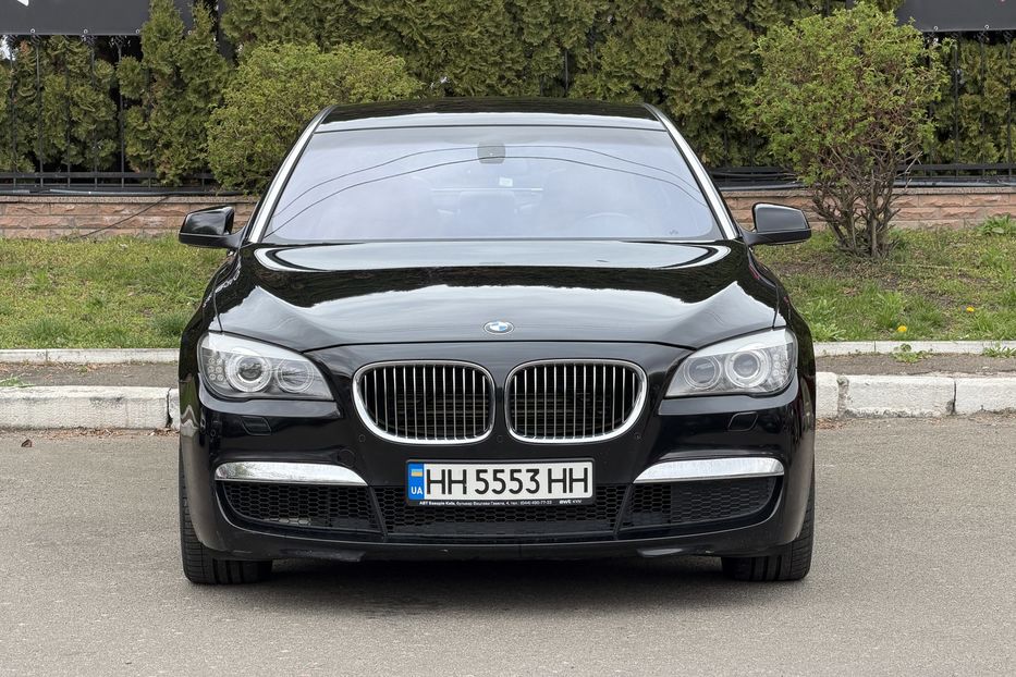 Продам BMW 750 Long X-drive M-pack 2011 года в Киеве