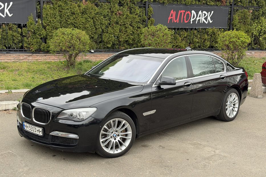 Продам BMW 750 Long X-drive M-pack 2011 года в Киеве