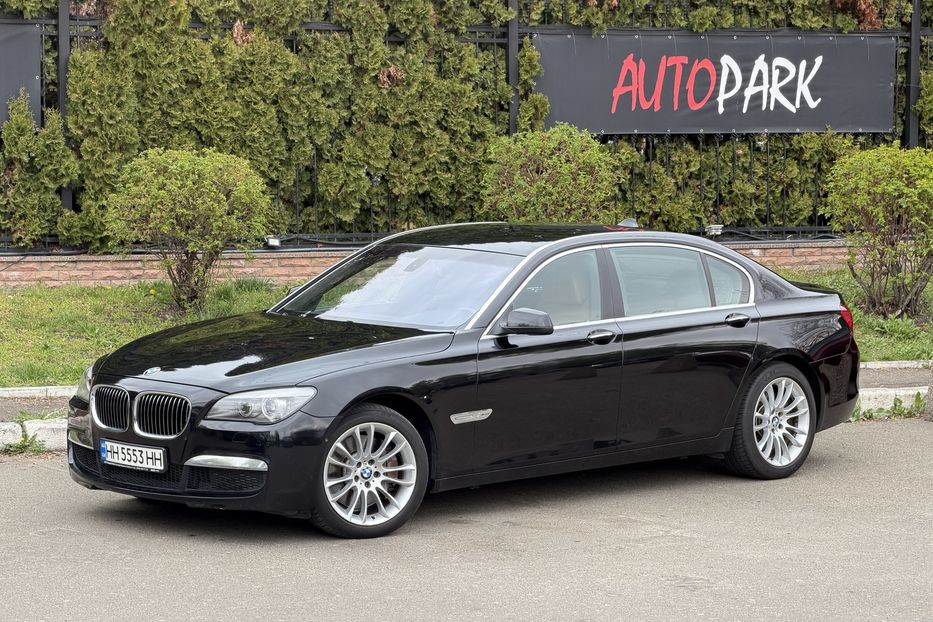 Продам BMW 750 Long X-drive M-pack 2011 года в Киеве