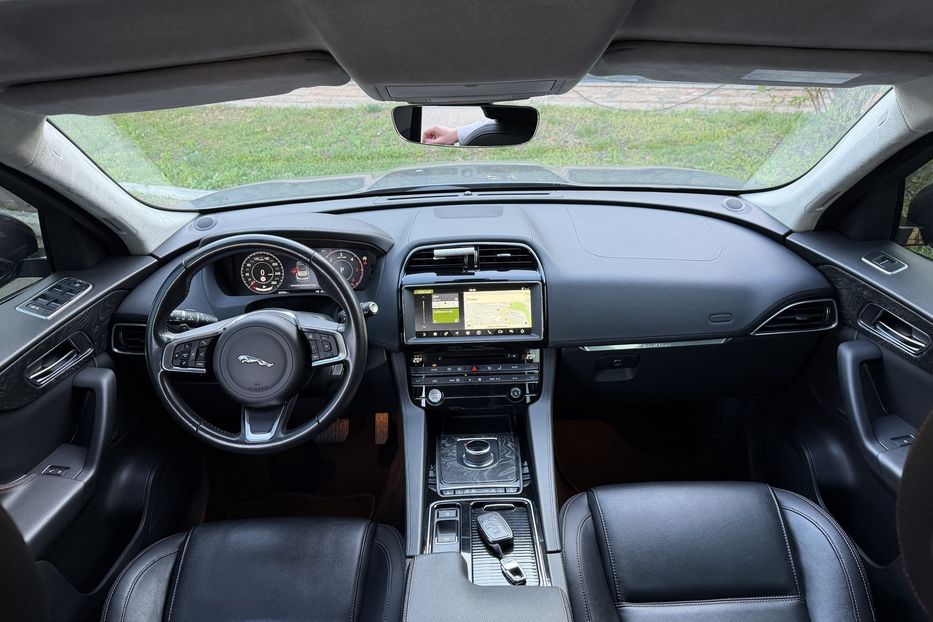 Продам Jaguar F-Pace 2.0 diesel  2020 года в Киеве