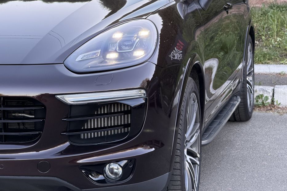 Продам Porsche Cayenne 4.2 diesel  2015 года в Киеве