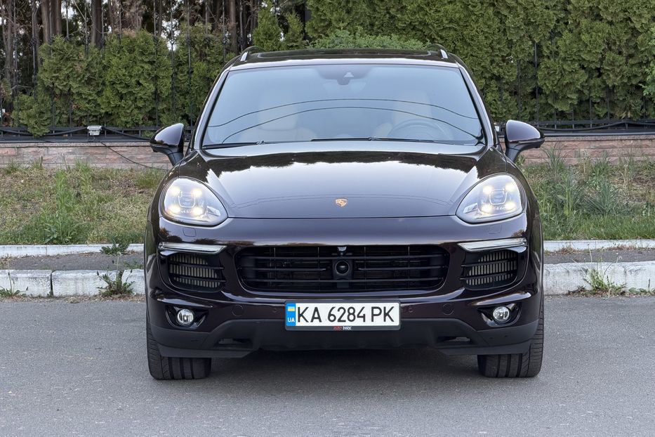 Продам Porsche Cayenne 4.2 diesel  2015 года в Киеве