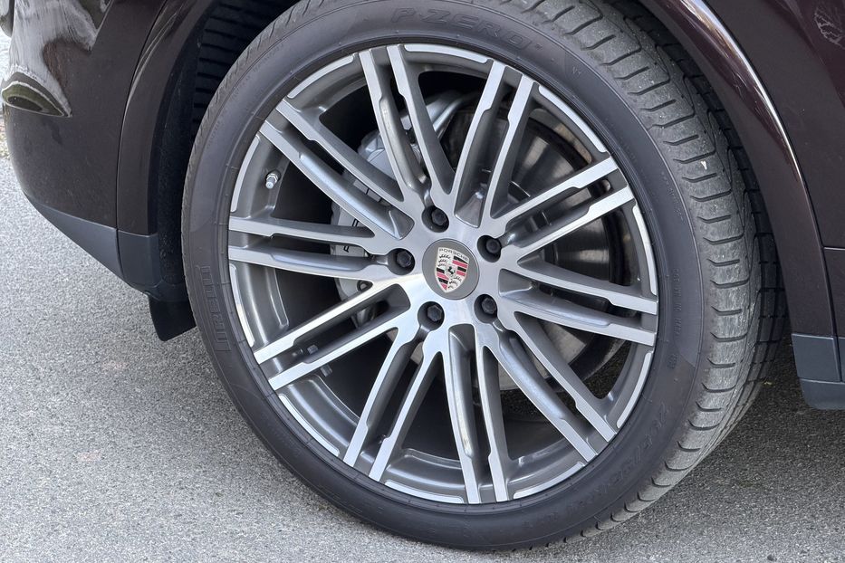 Продам Porsche Cayenne 4.2 diesel  2015 года в Киеве