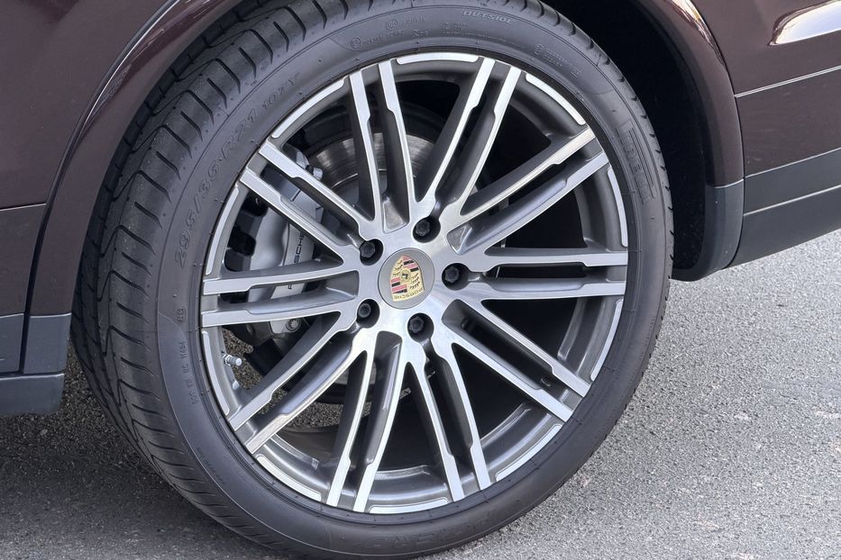 Продам Porsche Cayenne 4.2 diesel  2015 года в Киеве