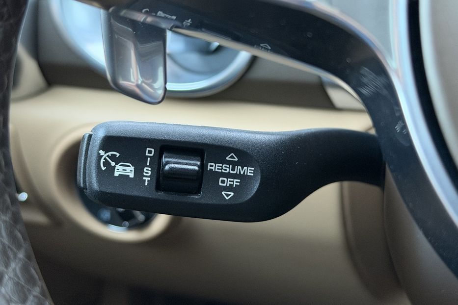 Продам Porsche Cayenne 4.2 diesel  2015 года в Киеве